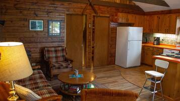 TV connectée, livres, écrans d'ordinateur