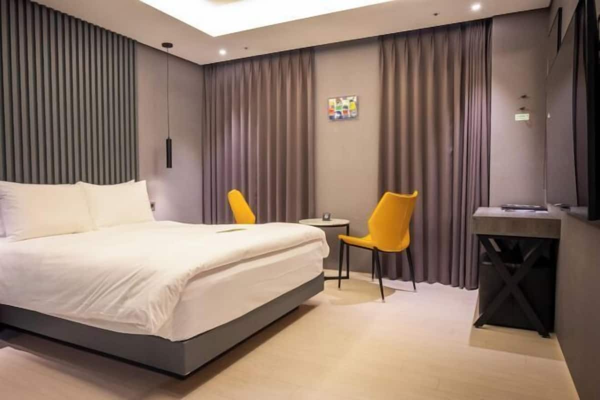 Down comforters, blackout drapes, soundproofing, WiFi (free)
