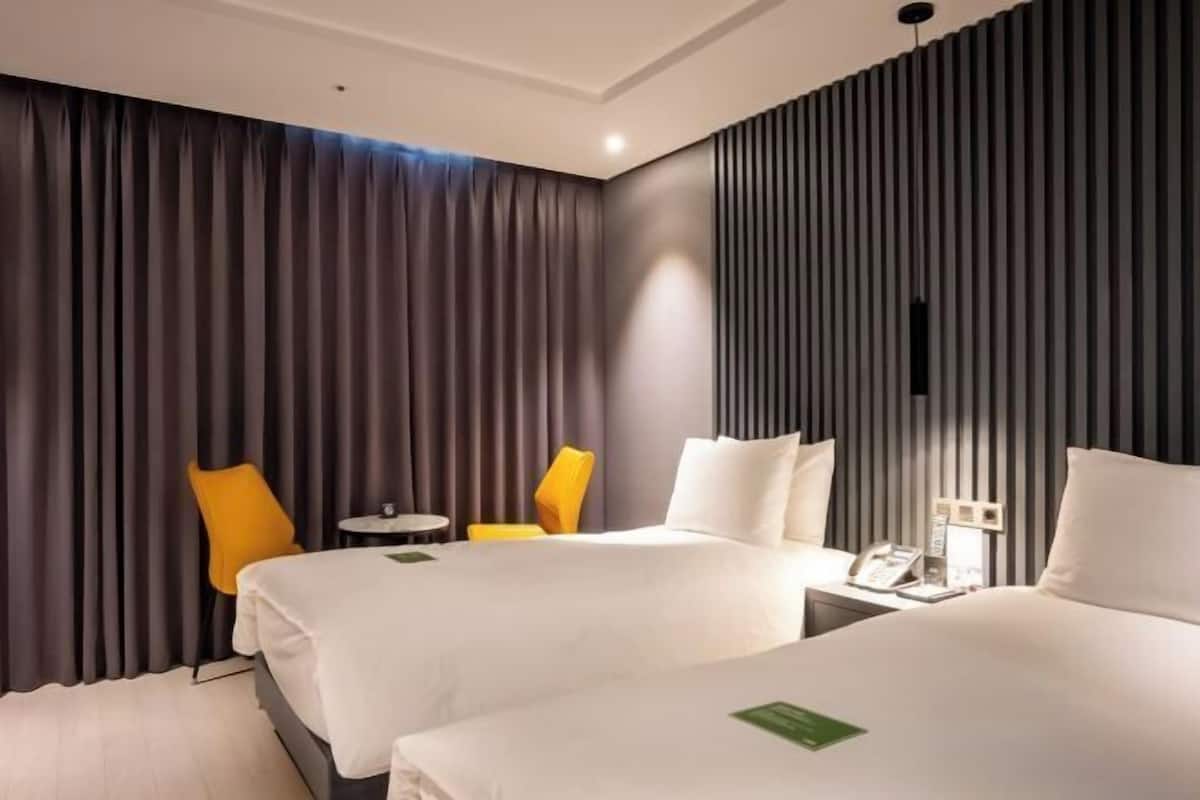 1 quarto, edredons de pluma, cortinas blackout, quartos à prova de som