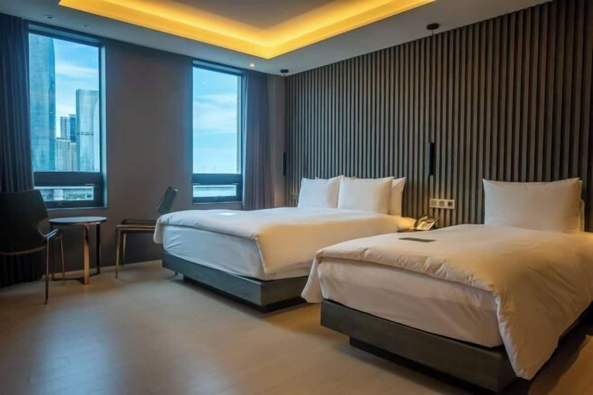 1 quarto, edredons de pluma, cortinas blackout, quartos à prova de som