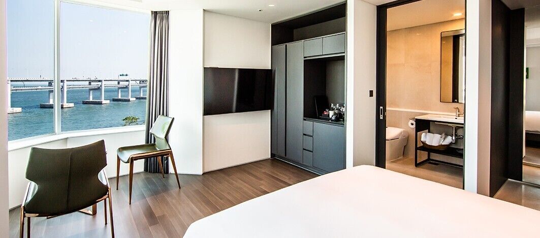 luxury double room | beach/ocean view