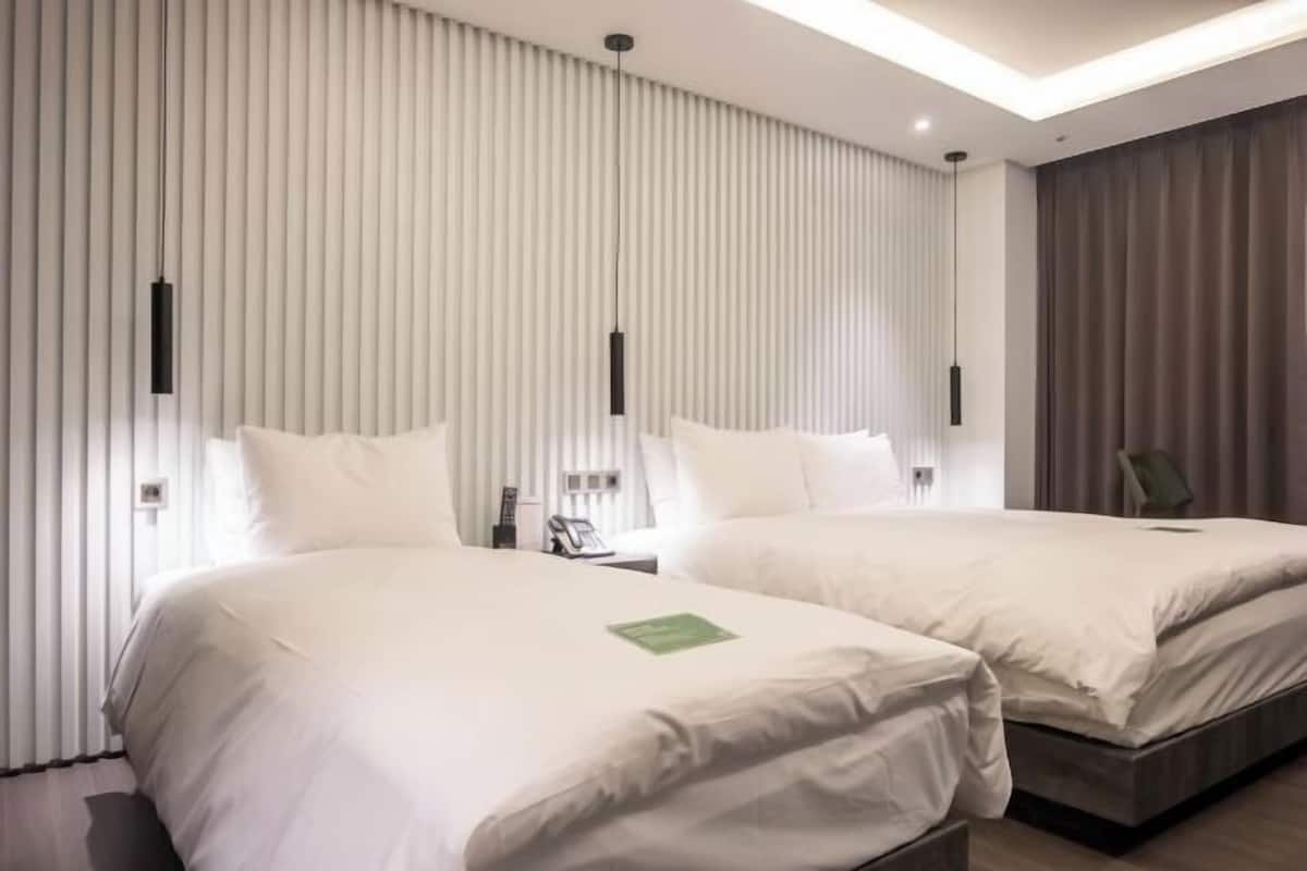 1 quarto, edredons de pluma, cortinas blackout, quartos à prova de som