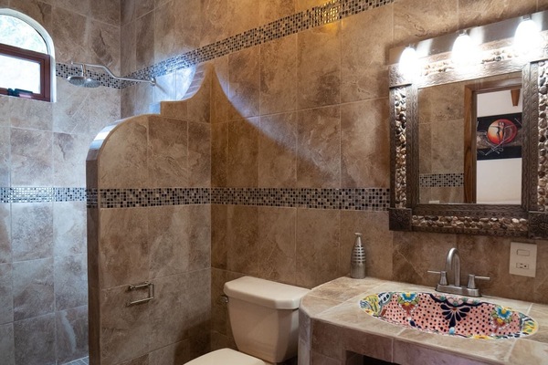 Handtücher, Seife, Shampoo, Toilettenpapier
