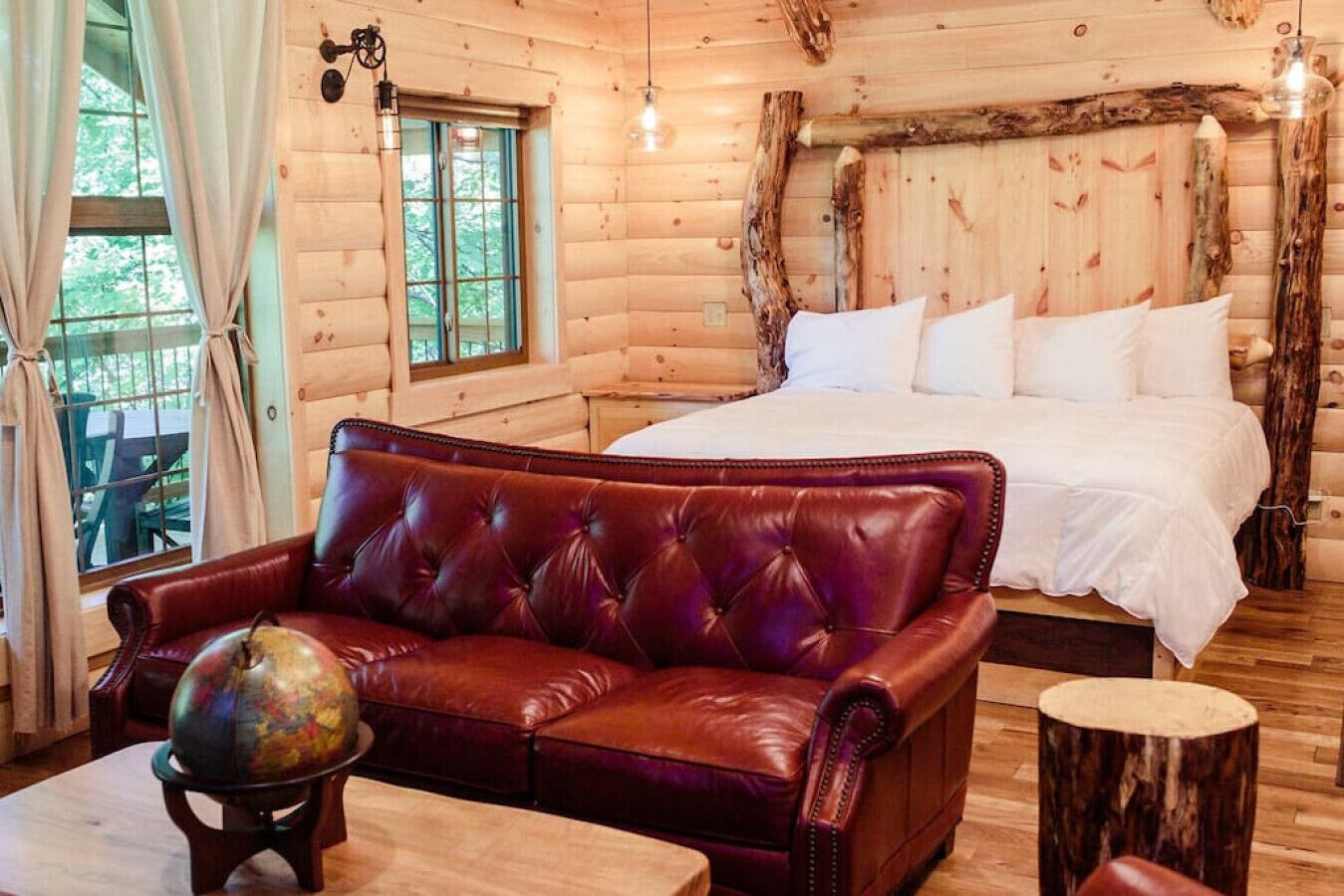 1 bedroom, desk, iron/ironing board, WiFi