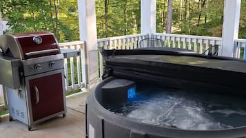Bain à remous extérieur