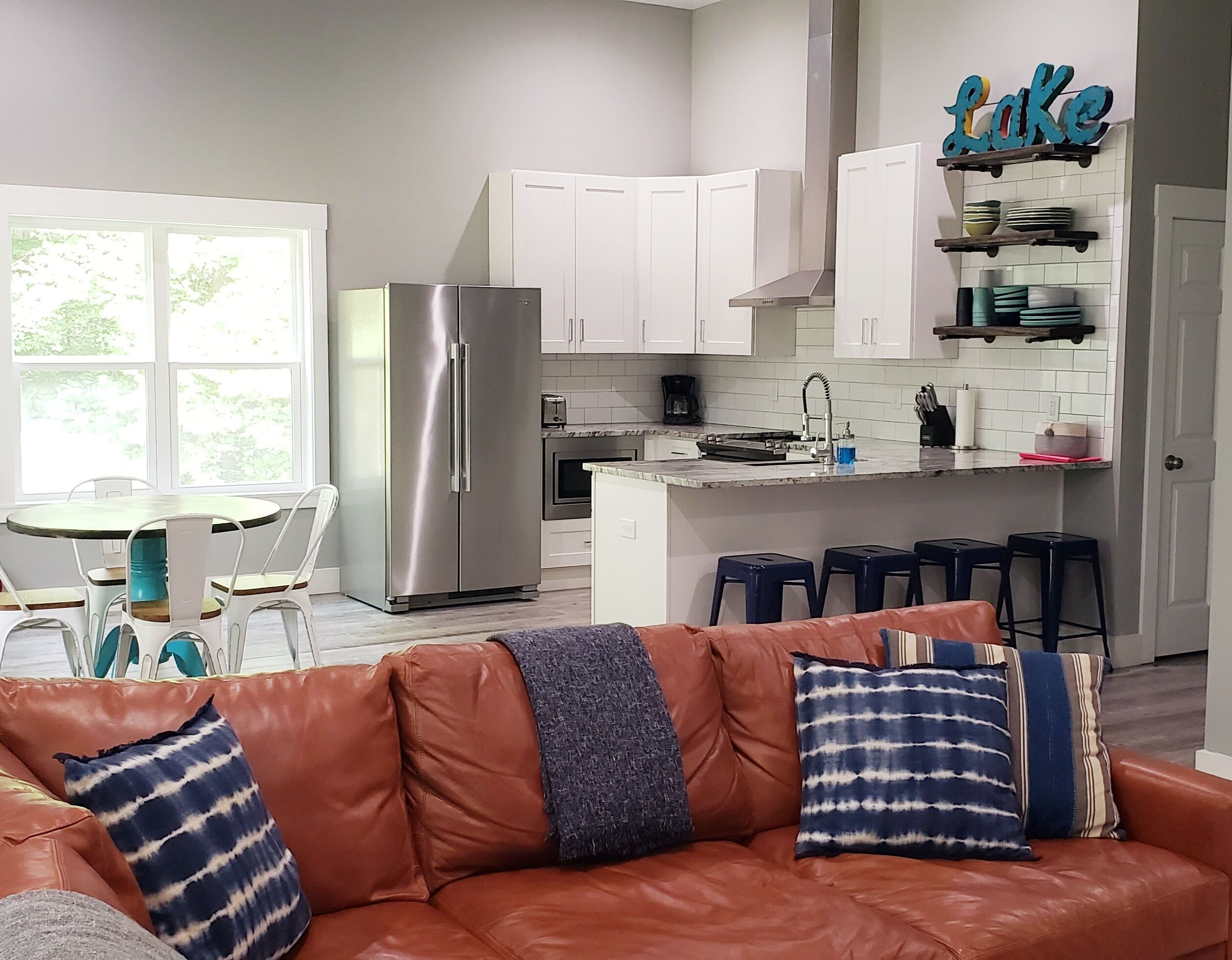 NEW! Waterfront Lake Norman -Hot tub, dock, kayaks, paddleboards