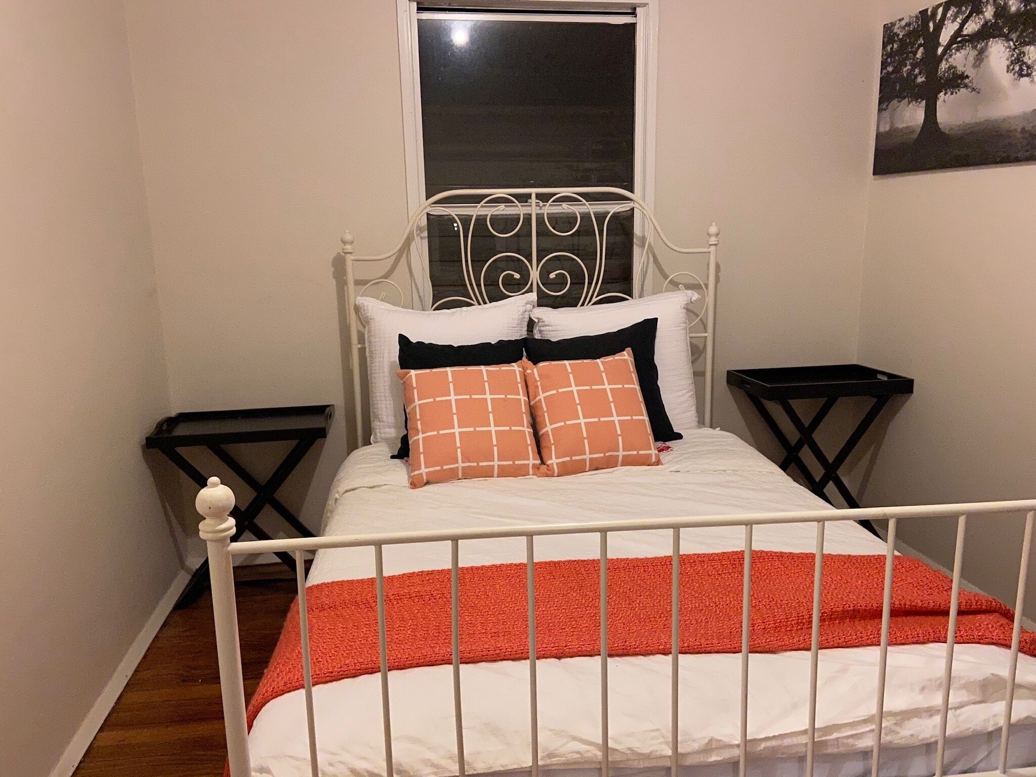 D122  Lovely London Home — image 10