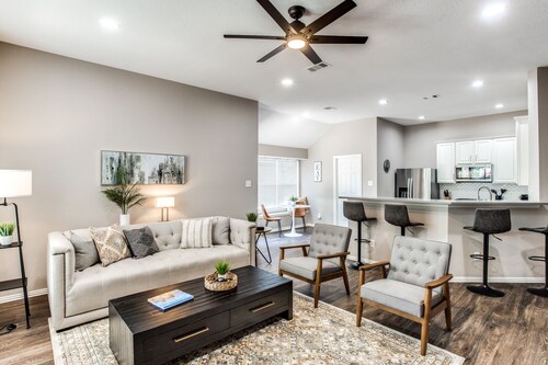 Central Frisco Home-3 mi to Toyota Stadium & The Star!