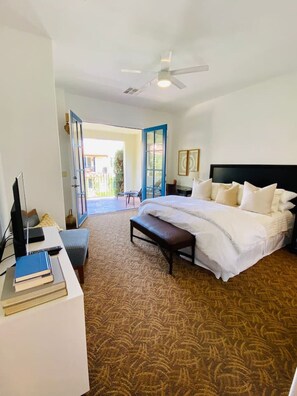 3 chambres, bureau, fer et planche Ă repasser, lit parapluie