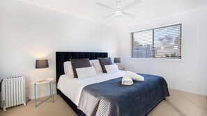4 bedrooms, desk, iron/ironing board, travel cot