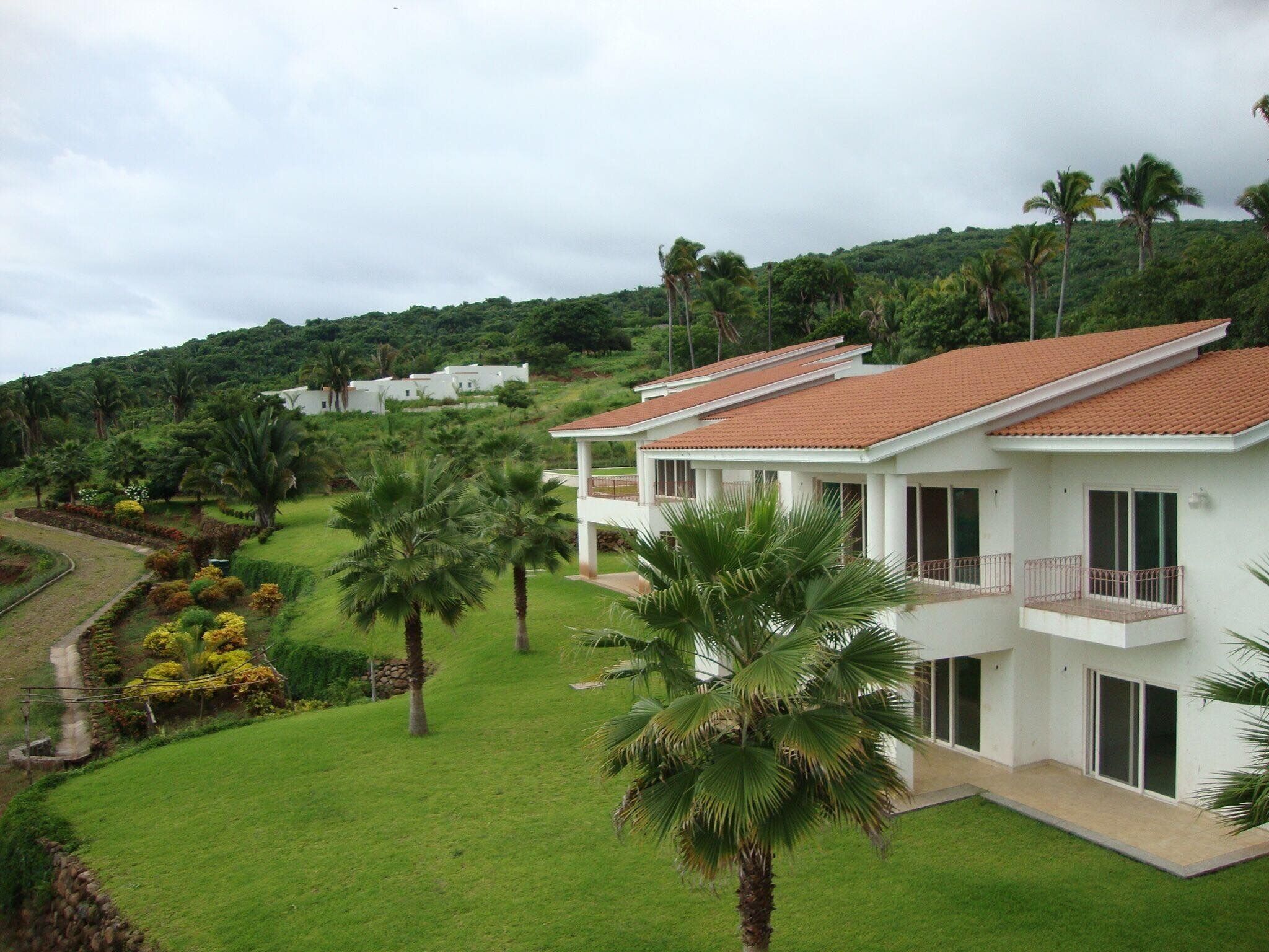 #7 Shared Pool, 3 Bedroom/3 Bathroom, Private beach ramada WIFI SKY