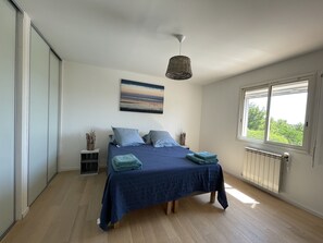 4 Schlafzimmer, Bügeleisen/Bügelbrett, Reisekinderbett, kostenloses WLAN