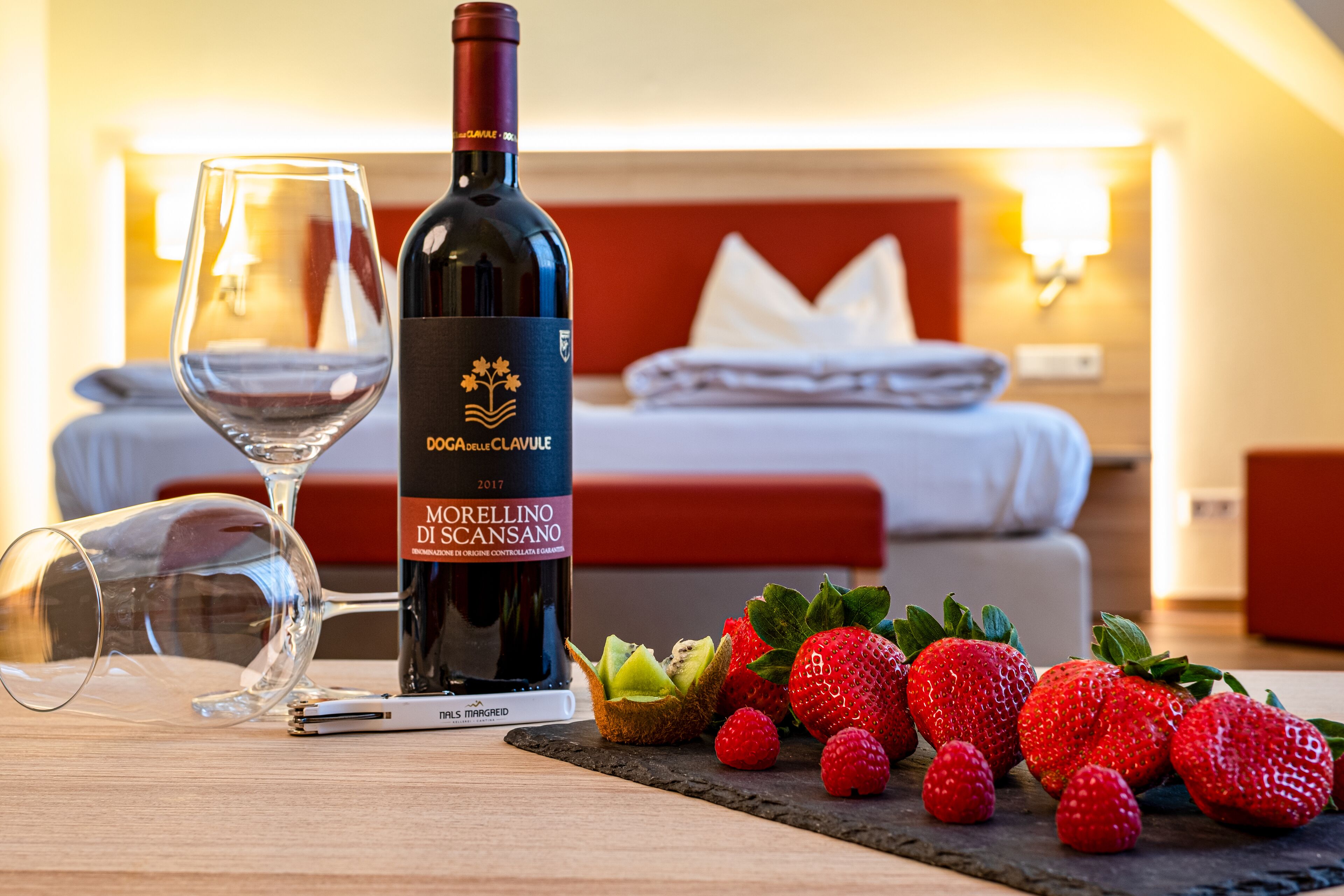 superior double room | hypo-allergenic bedding, in-room safe, desk, laptop workspace