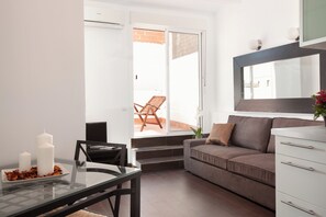 Apartment, 1 Bedroom, Balcony, City View | Living room - Beautiful Penthouse Next to Sagrada Familia (Barcelona)