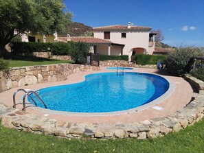 House, 3 Bedrooms, Smoking, Balcony | Pool