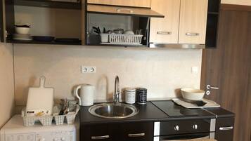 Apartment, 1 Bedroom, Smoking | Interior