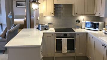 Loft, 2 Bedrooms, Accessible, Balcony | Interior