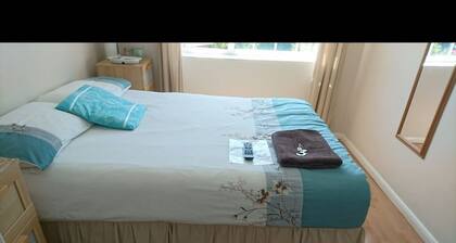 Room-en Suite Shower Room Double Room wi