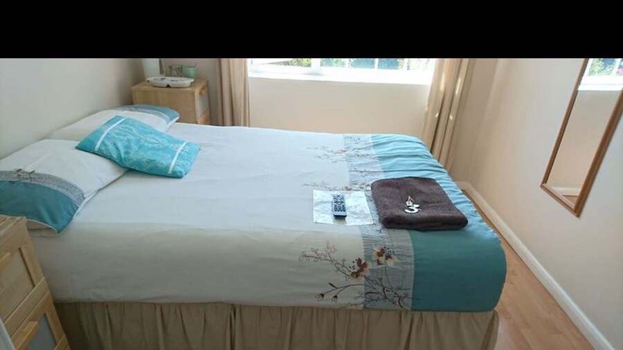 Room-en Suite Shower Room Double Room wi