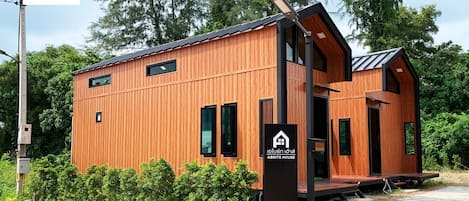 Casa, 2 habitaciones, para fumadores, balcón | Entrada de la propiedad