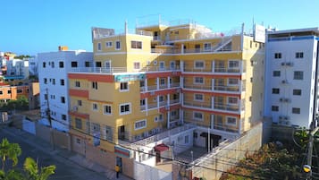 Habitación, 1 habitación, con acceso para personas discapacitadas, balcón | Entrada de la propiedad