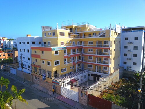 Beautiful Spacious Room Terrace Close to Sirena San Isidro Las Americas Airport