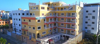 Beautiful Spacious Room Terrace Close to Sirena San Isidro Las Americas Airport