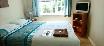 Room-double With Shared Bathroom Sleeps