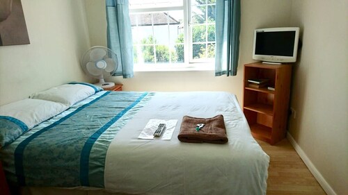 Room-double With Shared Bathroom Sleeps