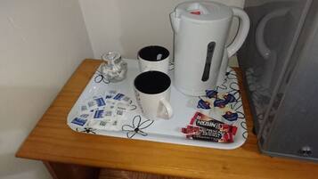 Room, 1 Bedroom, City View | Coffee and/or coffee maker
