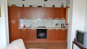 House, 2 Bedrooms, Accessible | Interior - Panoramic Farmhouse With Swimming Pool - Monticello (Todi)