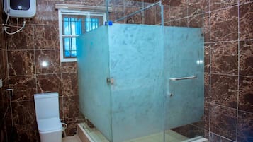 Room, 1 Bedroom, Accessible, Smoking | Bathroom
