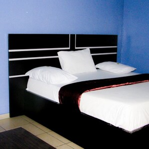 Room, 1 Bedroom, Accessible, Smoking | 1 bedroom