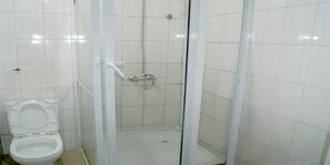 Habitación, 1 habitación, con acceso para personas discapacitadas, para fumadores | Baño