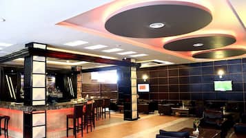 Room, 1 Bedroom, Accessible, Smoking | Living area