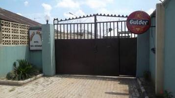 Room, 1 Bedroom, Accessible, Smoking | Property entrance