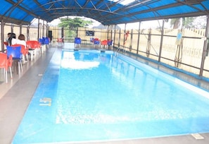 Chambre, 1 chambre, accessible aux personnes à mobilité réduite, fumeur | Piscine | Piscine intérieure