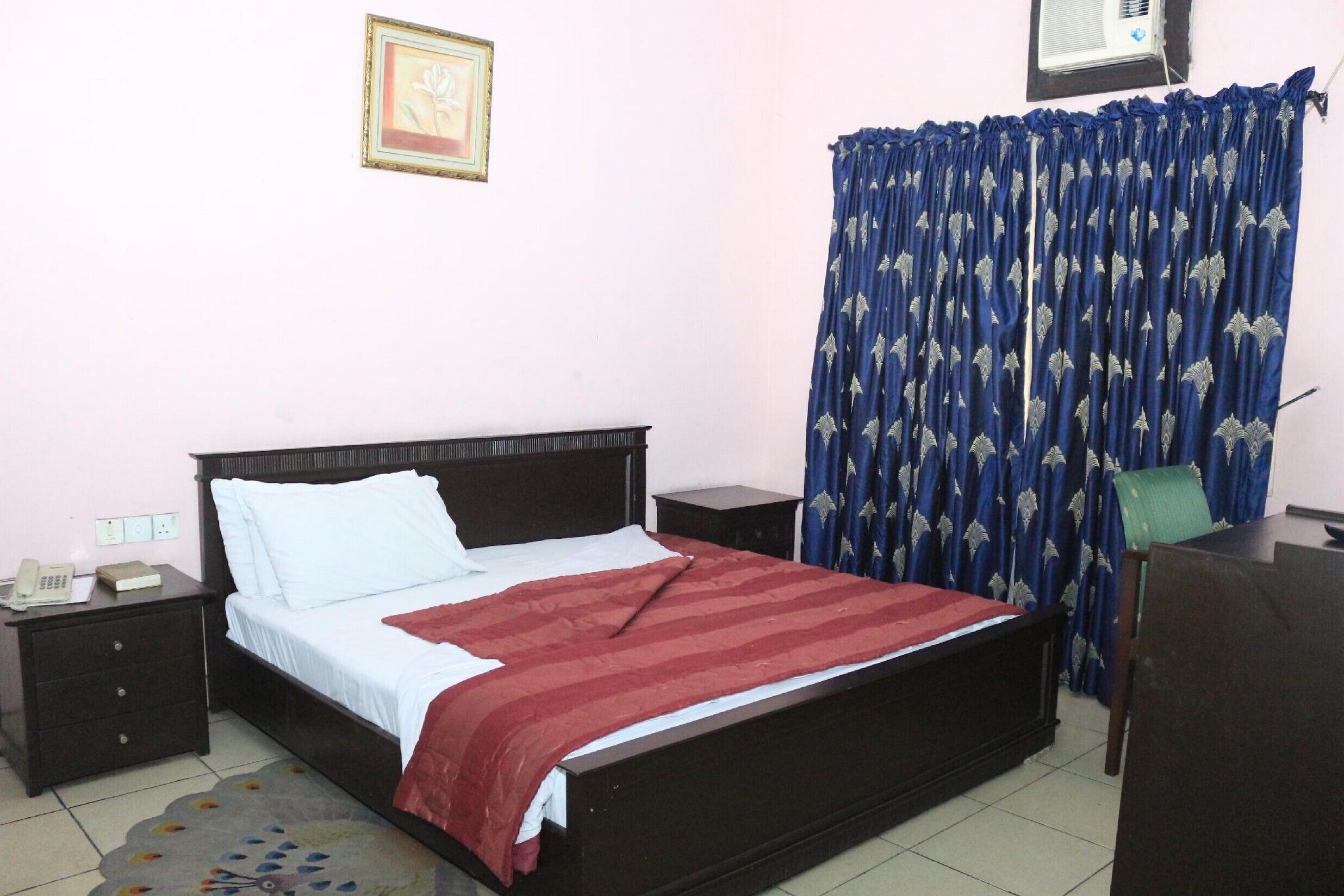 Room, 1 Bedroom, Accessible, Smoking | 1 bedroom