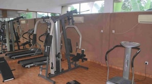 Chambre, 1 chambre, accessible aux personnes Ă mobilitĂ© rĂ©duite, fumeur | Studio dâentraĂźnement physique