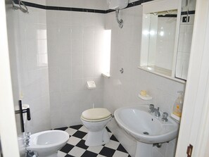 Appartement, 3 chambres, fumeur | Salle de bain