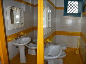 Appartement, 2 chambres, fumeur, balcon | Salle de bain