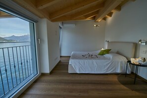1 habitación y cuna de viaje 