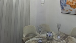 Ảnh chưa phân loại, 4 trong số 43 ảnh, nút