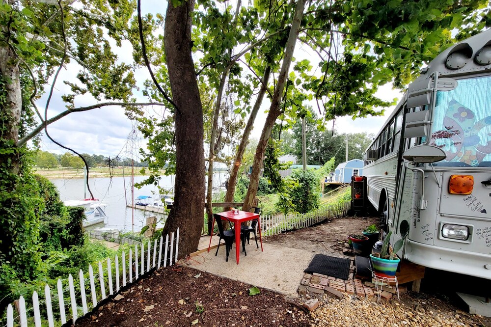 Bruiser Cozy Riverfront School Bus Pet Friendly