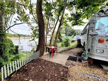 Bruiser Cozy Riverfront School Bus Pet Friendly