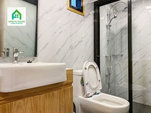 House, 1 Bedroom, Smoking, Balcony | Bathroom | Rainfall showerhead, towels