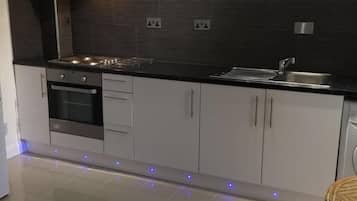 Apartment, 2 Bedrooms, City View | Interior