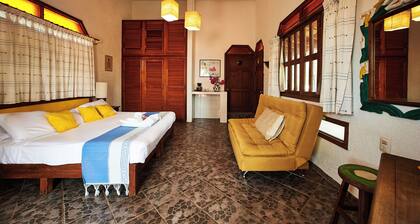 Room-small Luxury Hotel, Hideaway Near A