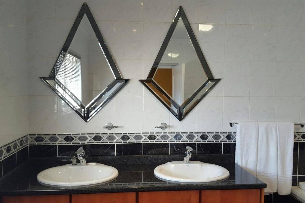 room, 1 bedroom, accessible, refrigerator | bathroom