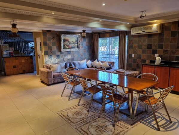 Room, 1 Bedroom, Refrigerator | Dining